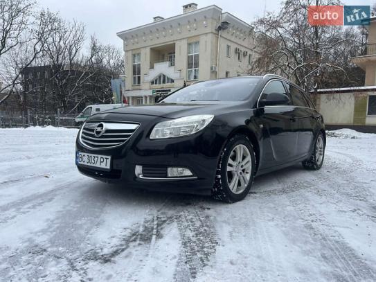 Opel Insignia 2010г. в рассрочку