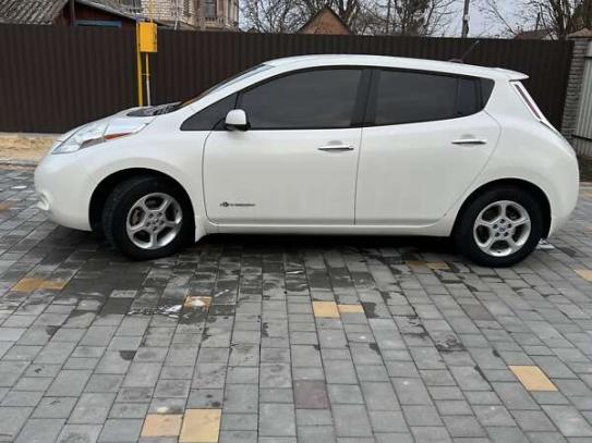 Nissan Leaf
                            2013г. в рассрочку