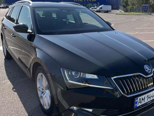 Skoda Superb                          2017г. в рассрочку