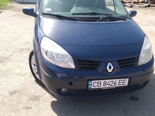 Renault Grand scenic                    2005г. в рассрочку