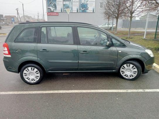 Opel Zafira                          2009г. в рассрочку