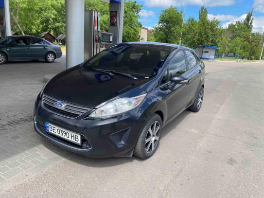 Ford Fiesta                          2011г. в рассрочку