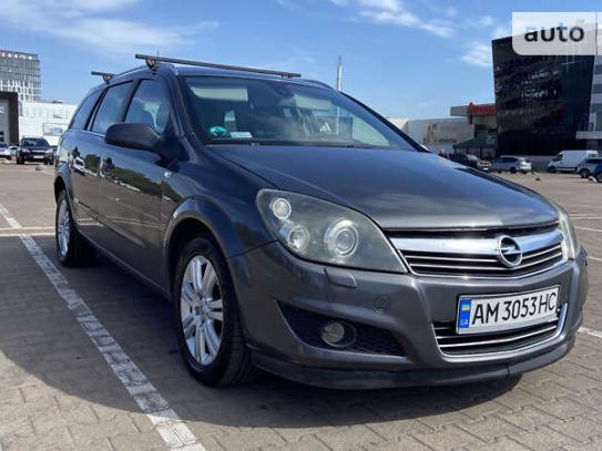 Opel Astra 2009г. в рассрочку