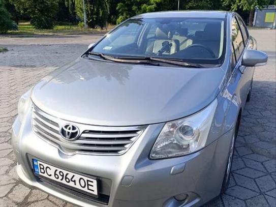 Toyota Avensis                         2010г. в рассрочку