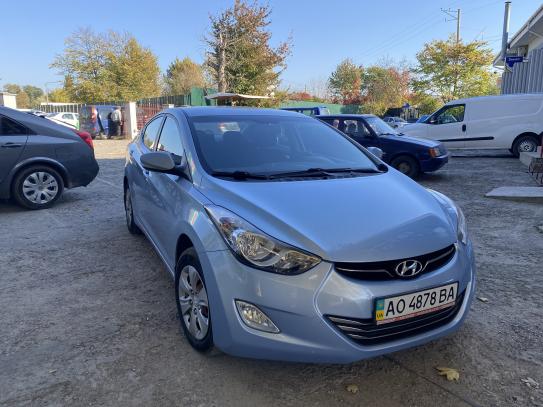 Hyundai Elantra 2011р. у розстрочку