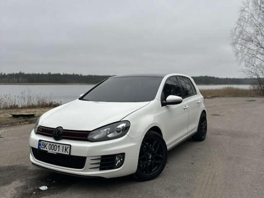 Volkswagen Golf 2011р. у розстрочку