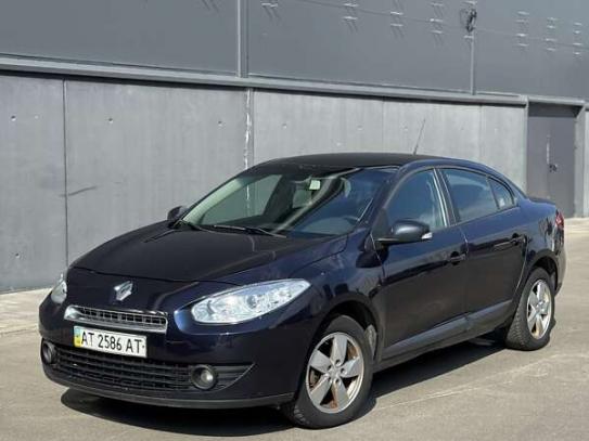 Renault Fluence                         2012г. в рассрочку