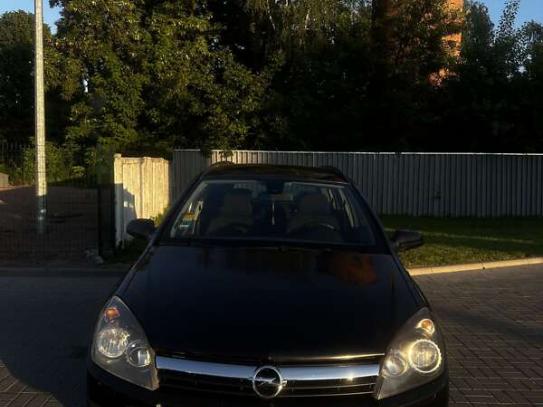 Opel Astra 2006р. у розстрочку