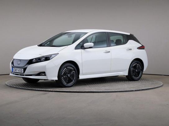 Nissan Leaf 2022г. в рассрочку
