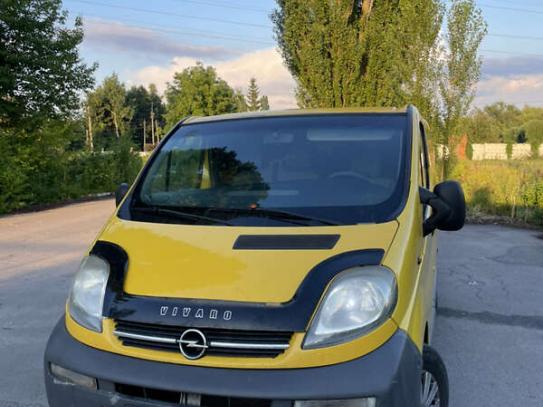 Opel Vivaro                          2004г. в рассрочку