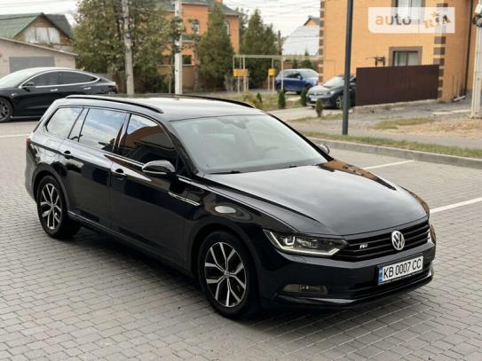 Volkswagen Passat 2015р. у розстрочку