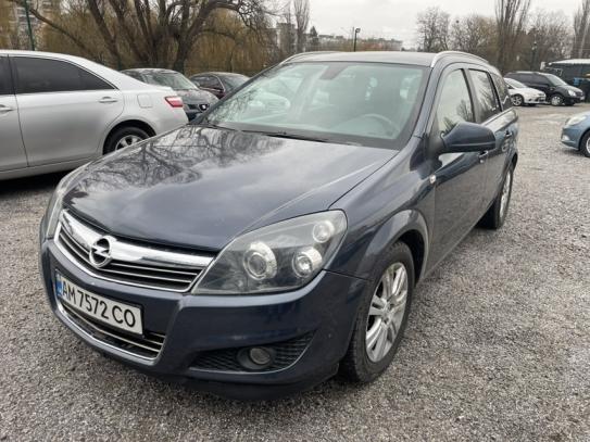 Opel Astra                           2009г. в рассрочку