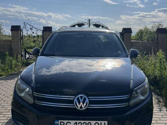 Volkswagen Tiguan                          2017г. в рассрочку