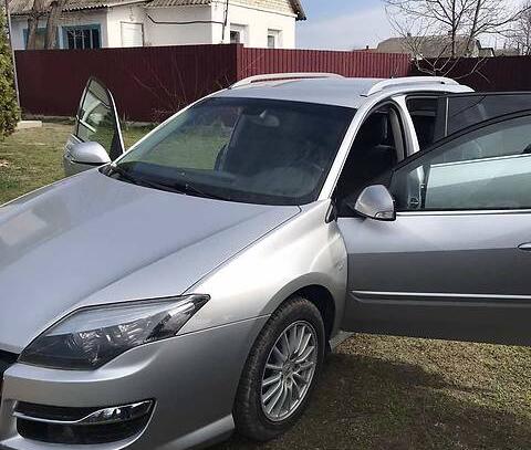 Renault Laguna
                          2012г. в рассрочку