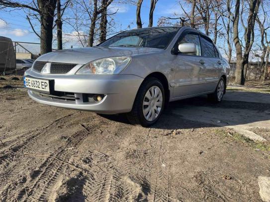 Mitsubishi Lancer                          2006г. в рассрочку