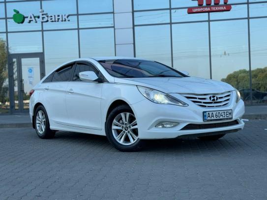 Hyundai Sonata 2012р. у розстрочку