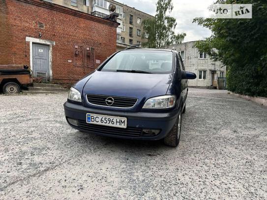 Opel Zafira 2001р. у розстрочку