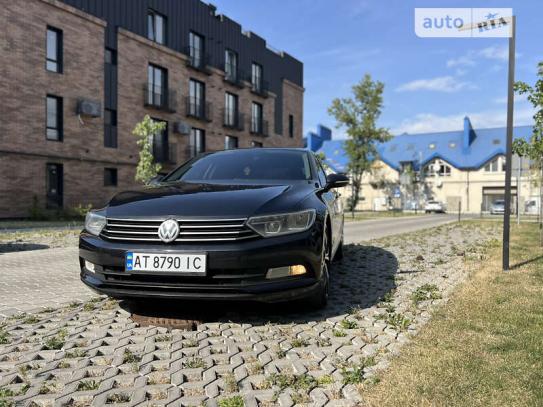 Volkswagen Passat 2015р. у розстрочку