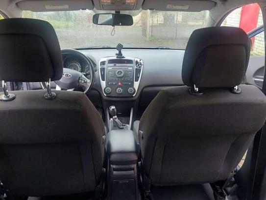 Kia Ceed
                            2010г. в рассрочку