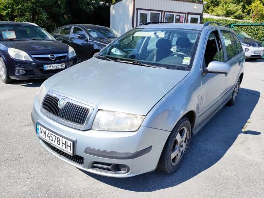 Skoda Fabia 2004г. в рассрочку