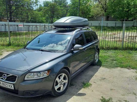 Volvo V50                             2012г. в рассрочку