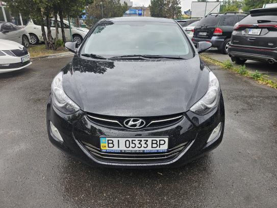 Hyundai Elantra                         2011г. в рассрочку