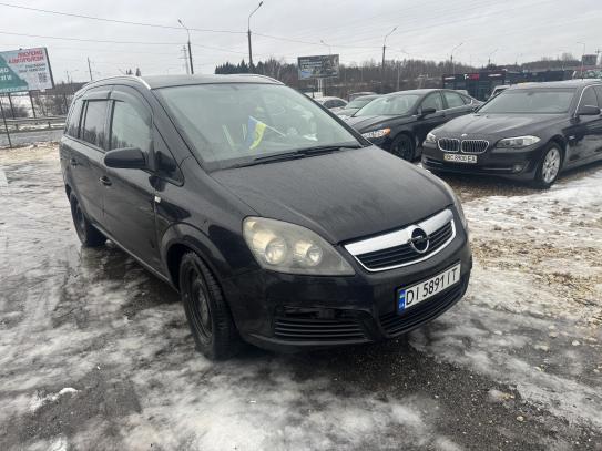 Opel Zafira 2006г. в рассрочку