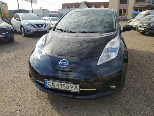 Nissan Leaf 2015г. в рассрочку