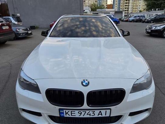 Bmw 520 i                           2012г. в рассрочку