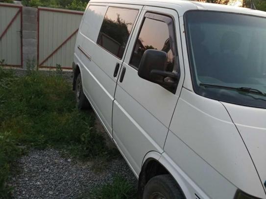 Volkswagen Transporter
                     2001г. в рассрочку