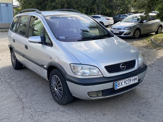 Opel Zafira 2001г. в рассрочку