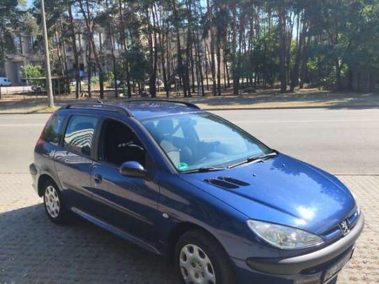 Peugeot 206                             2004г. в рассрочку