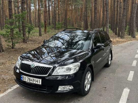 Skoda Octavia                         2011г. в рассрочку