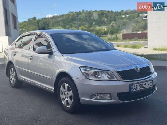 Skoda Octavia                         2010г. в рассрочку