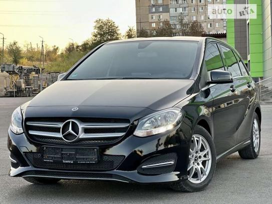 Mercedes-benz B-class 2017р. у розстрочку