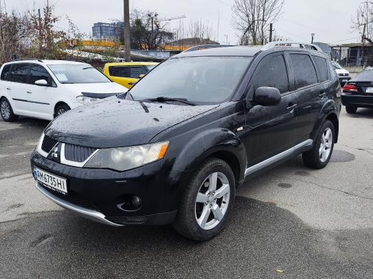 Mitsubishi Outlander 2007г. в рассрочку