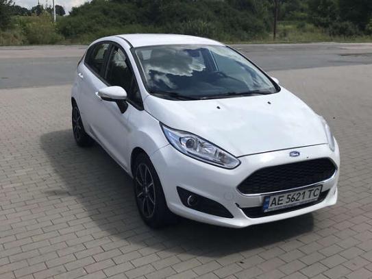 Ford Fiesta
                          2017г. в рассрочку