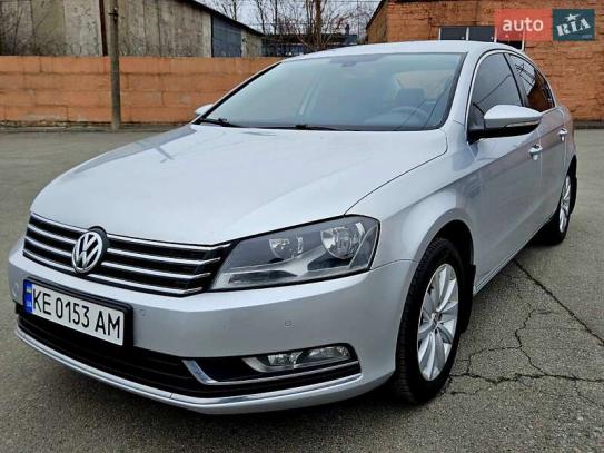 Volkswagen Passat                          2013г. в рассрочку