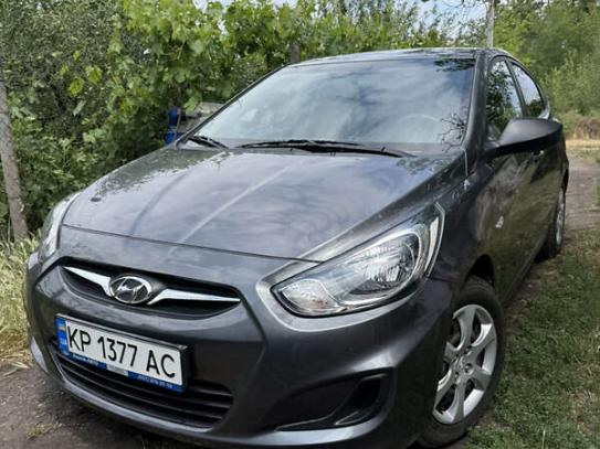 Hyundai Accent                          2013г. в рассрочку