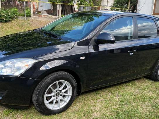 Kia Cee'd                      2008г. в рассрочку