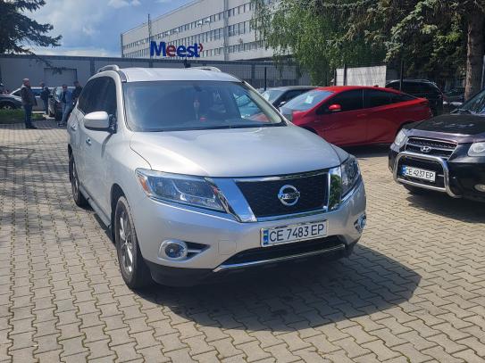 Nissan Pathfinder                      2014г. в рассрочку