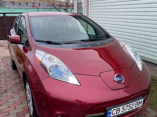 Nissan Leaf                            2013г. в рассрочку
