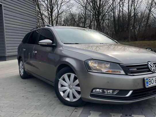 Volkswagen Passat                          2013г. в рассрочку