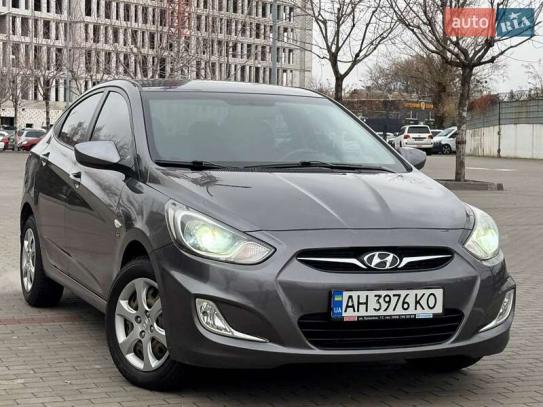 Hyundai Accent 2012г. в рассрочку