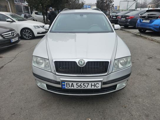 Skoda Octavia combi
                   2006г. в рассрочку