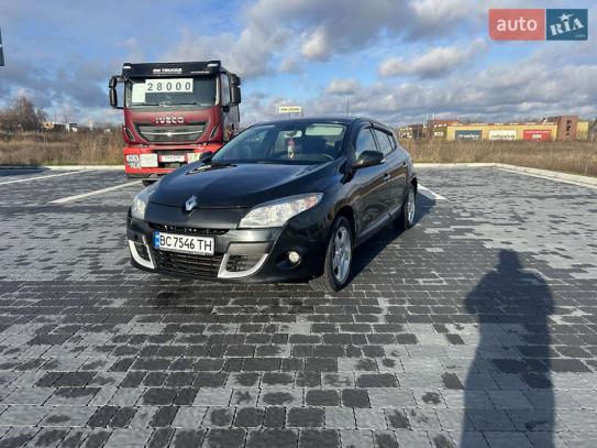 Renault Megane                          2010г. в рассрочку