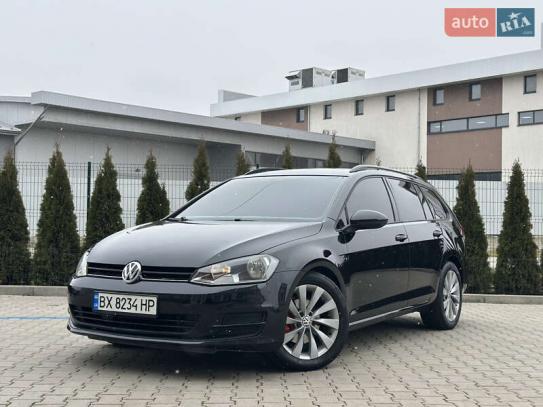 Volkswagen Golf                            2014г. в рассрочку