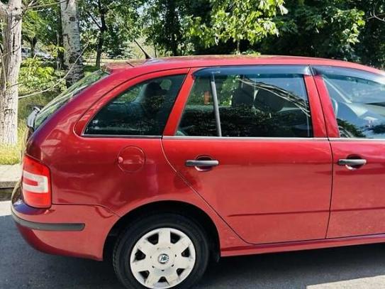 Skoda Fabia 2006р. у розстрочку