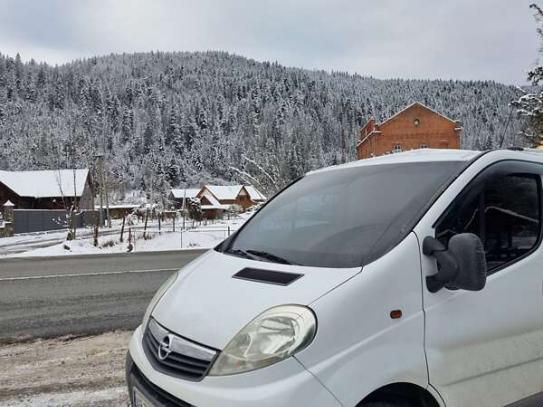 Opel Vivaro                          2011г. в рассрочку