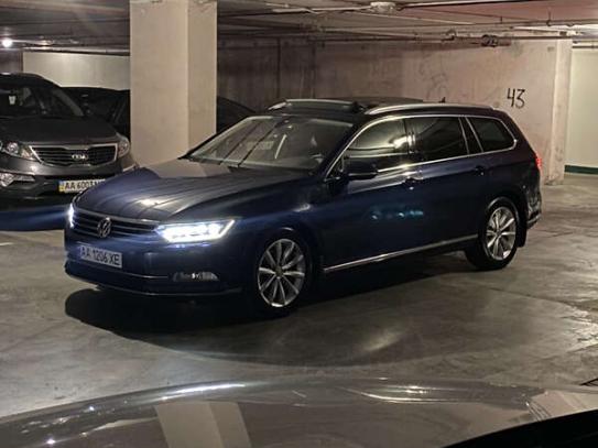 Volkswagen Passat 2015р. у розстрочку